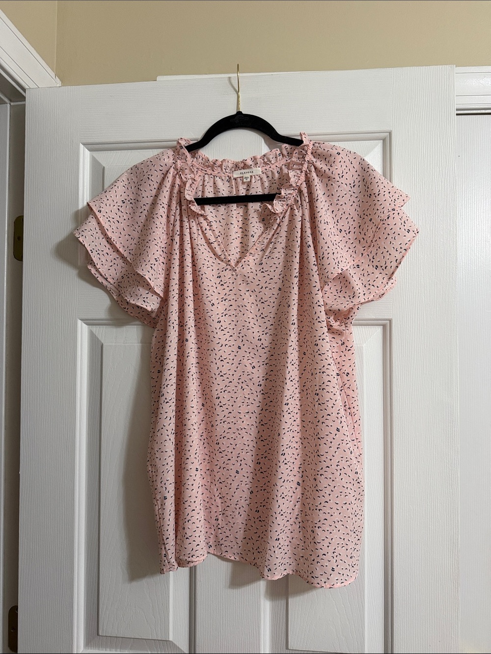 Pleione Pink and Blue Spotted Ruffle Flutter Sleeve V Neck Blouse Size XL